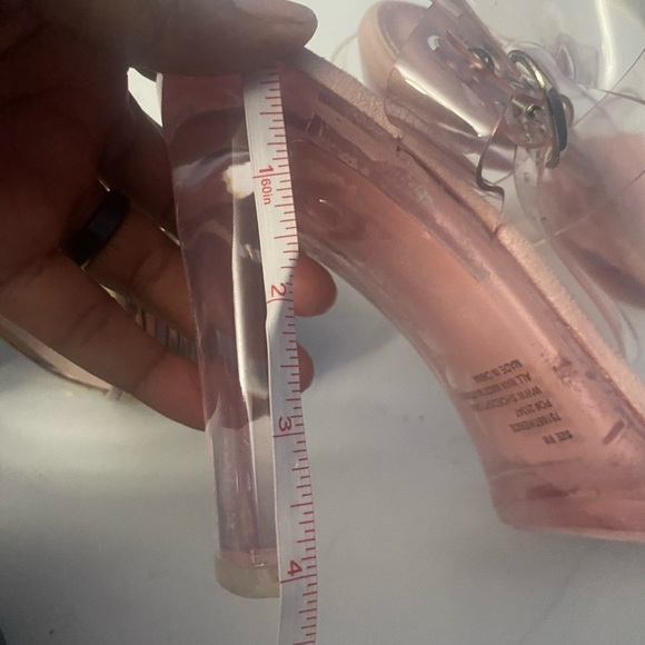 Torta Caliente Clear Nude Light Pink Sole Block 4” Heels Classy Chic Size 9M - Picture 7 of 7